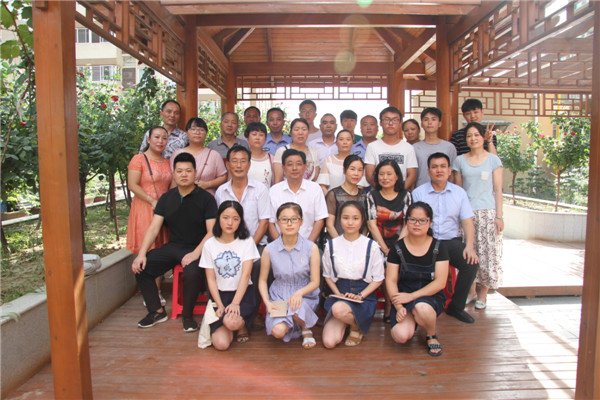 又是一年金秋季，助學(xué)圓夢暖人心----2017年寶業(yè)集團(tuán)“金秋助學(xué)”活動圓滿結(jié)束